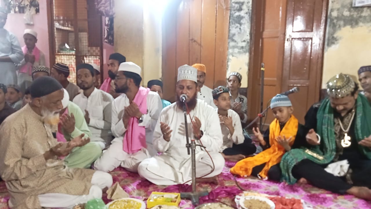 शेर शाह बाबा के कुल शरीफ की रस्म अदा
