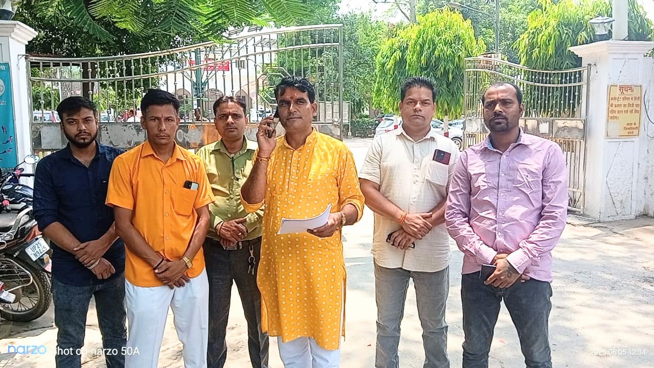 शिवसेना ने बरेली में अवैध मांस की दुकानों को बंद करने की मांग